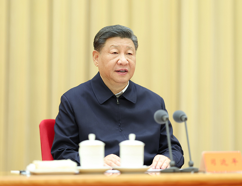 12月27日至28日,中央外事工作会议在北京举行。中共中央总书记、国家主席、中央军委主席习近平出席会议并发表重要讲话。